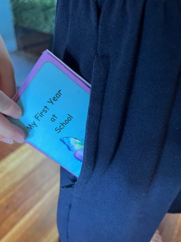 My first year at school (from mother to child/purple) a foldable booklet in pocket size for your child who goes to school